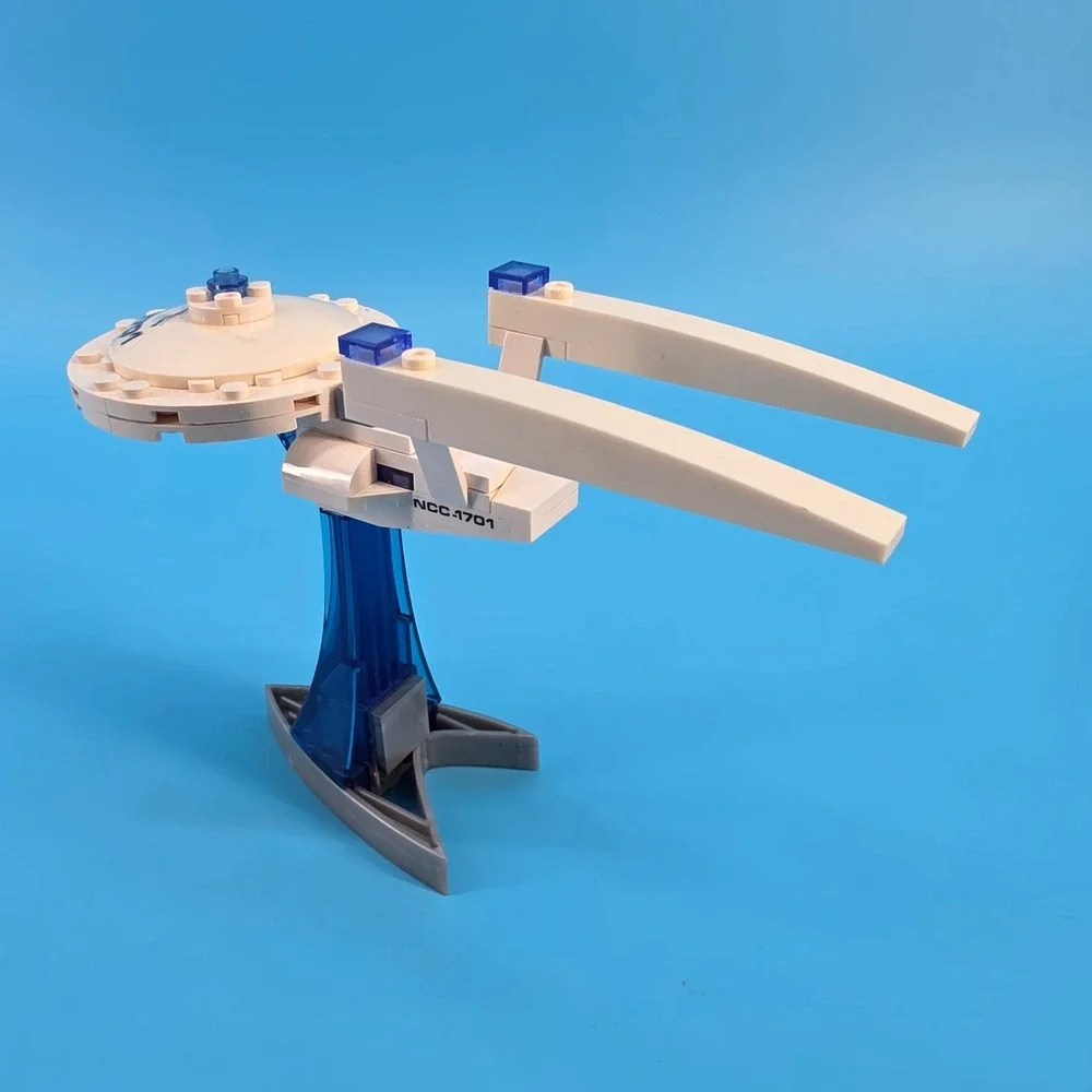 Star Trek USS Enterprise Toy Figure Kre-O 39pc Hasbro USS A3368 NCC-1701